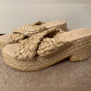 Trendy summer platform sandals